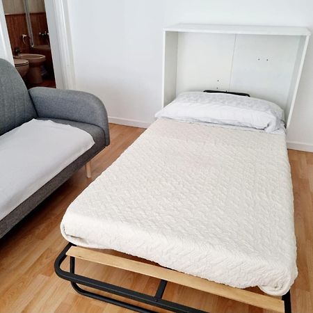 Acogedor, Con Garaje, Centrico. Apartment Vigo Bagian luar foto