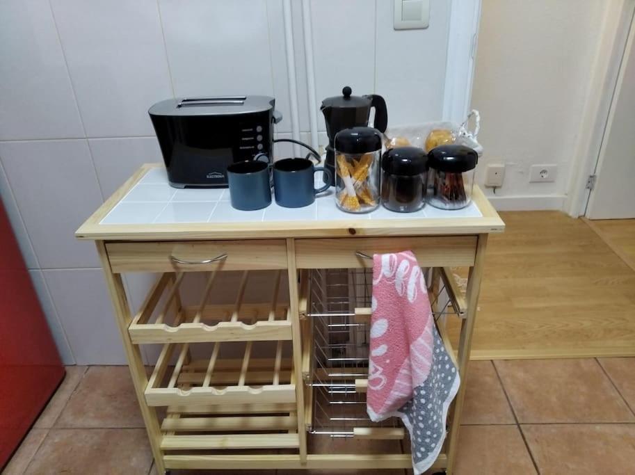 Acogedor, Con Garaje, Centrico. Apartment Vigo Bagian luar foto