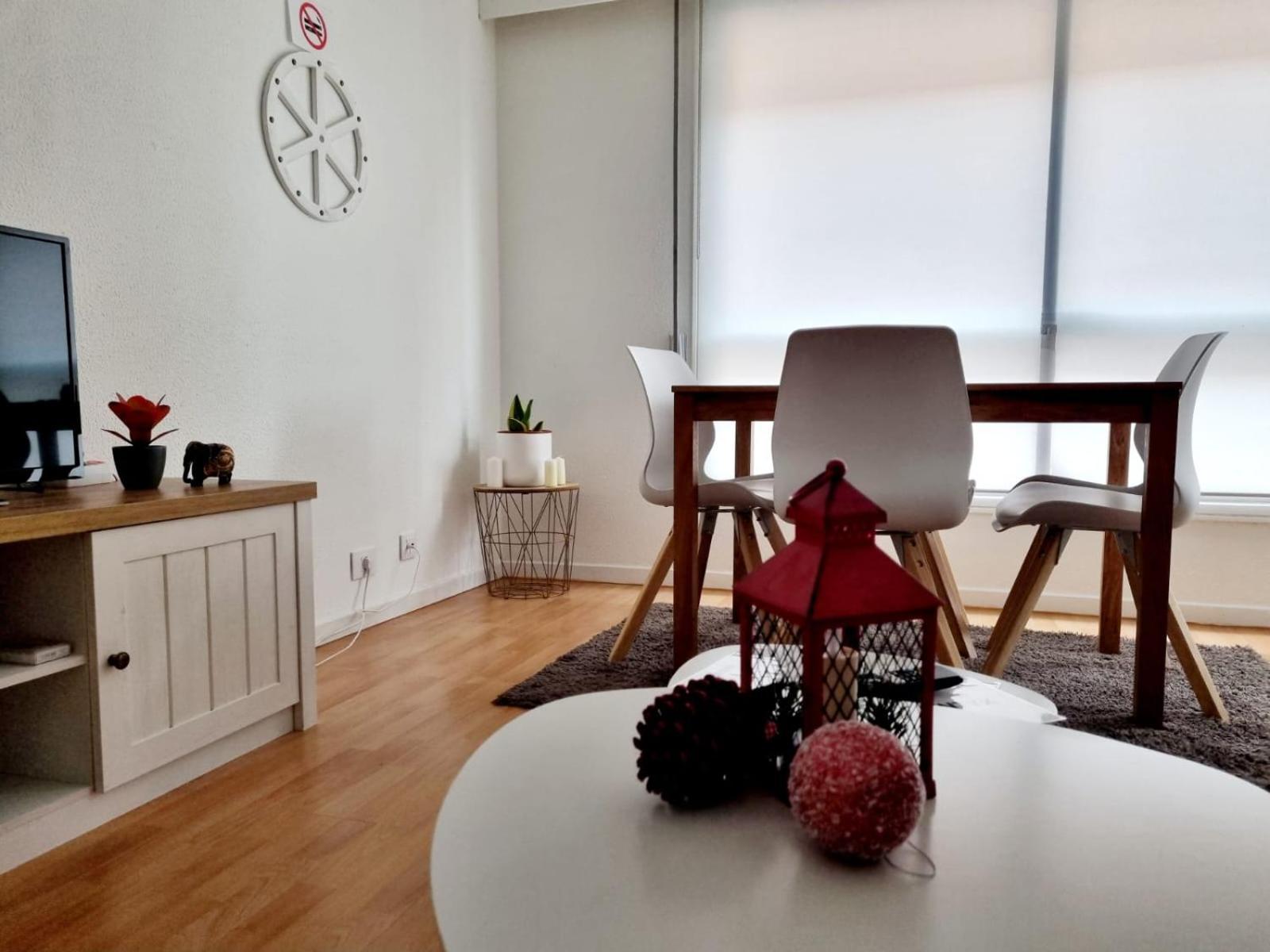 Acogedor, Con Garaje, Centrico. Apartment Vigo Bagian luar foto